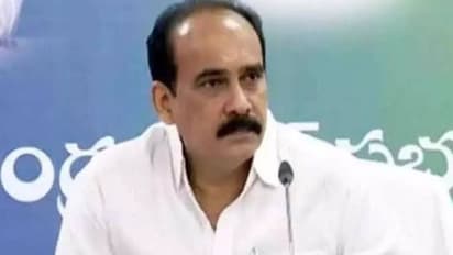 బాలినేనితో సజ్జల భేటీ: శ్రీనివాస్ రెడ్డికి బుజ్జగింపులు