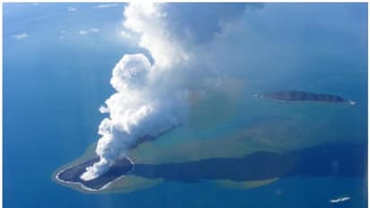 Tonga Volcano Erupts: সমুদ্রের নিচে আগ্নেয়গিরিতে বিশাল অগ্নুৎপাত, প্রশান্ত মহাসাগরে সুনামি