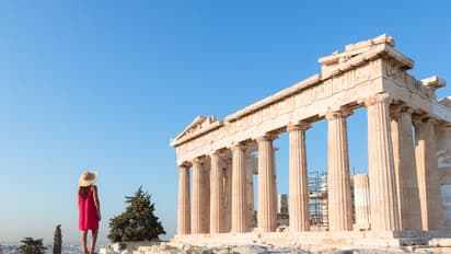 ചരിത്രസ്മാരകത്തില് ചൂടന് രംഗങ്ങളുടെ ചിത്രീകരണം; നടീനടന്മാര് കുടുങ്ങും