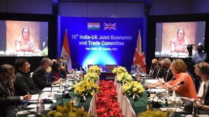 Brexit trade talks : വിസ വേണമെന്ന് ഇന്ത്യ; പകരം വിസ്കിക്ക് വില കുറയ്ക്കണമെന്ന് ബ്രിട്ടൻ