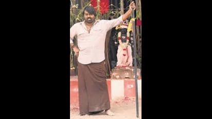 Bangalore airport attack : பெங்களூரு விமான நிலைய தாக்குதல்.. எஸ்கேப்பான விஜய்சேதுபதி ..