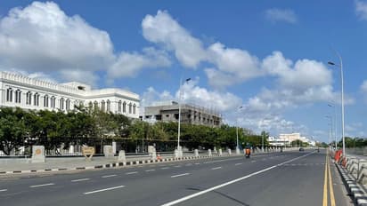 மக்களே வாங்க வேண்டியதை இப்பவே வாங்கி வச்சுக்குங்க.. வர்ற ஞாயிற்று கிழமையும் ஊரடக்காம்..