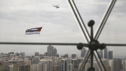 #Breaking: Abu Dhabi tanker explosion:அபிதாபி விமானநிலையத்தில் தீவிரவாத தாக்குதல்.. டிரோன் மூலம் தாக்குதல்..