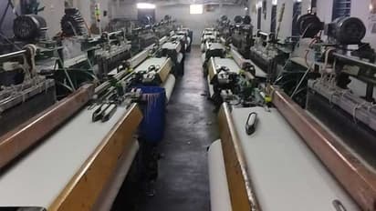 இலவச மின்சார அளவு அதிகரிப்பு; விசைத்தறி உரிமையாளர்கள் கொண்டாட்டம்