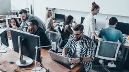 ಪ್ರಯಾಗ್‌ರಾಜ್‌ನ ಟ್ರಿಪಲ್‌ ಐಟಿಯ ಐದು ವಿದ್ಯಾರ್ಥಿಗಳಿಗೆ ಅಮೆಜಾನ್‌, ಗೂಗಲ್‌ನಲ್ಲಿ ಕೋಟಿಗೂ ಹೆಚ್ಚು ಪ್ಯಾಕೇಜ್