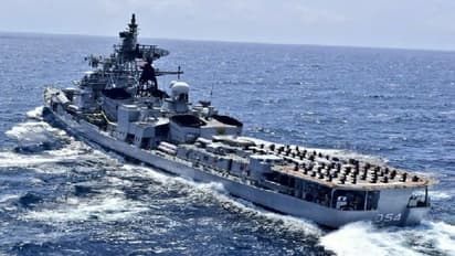 INS Ranvir Explosion : কেন ভয়াবহ বিস্ফোরণের মুখে পড়ল আইএনএস রণবীর, কোন পথে এগোচ্ছে তদন্ত