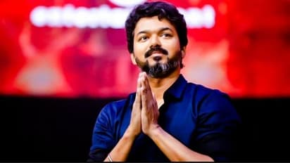 షాకింగ్.. దళపతి విజయ్ ఆఫీస్ లో వ్యక్తి అనుమానాస్పద మృతి.. చేతిలో, నోట్లో పరోటా.. 