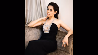 Nushrat Bharucha Photoshoot: বক্ষবিভাজিকায় স্টার, ফ্ললেস বিউটিতে নেট দুনিয়ায় ঝড় নুসরতের