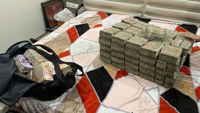 मुश्किलों में CM चन्नी, अवैध रेत खनन केस में रिश्तेदार समेत ठिकानों से 10 करोड़ बरामद, दूसरे दिन भी ED की जांच