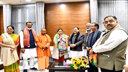 कभी मोदी की तारीफ-कभी योगी के काम को किया सलाम... पढ़ें, अपर्णा यादव के बीजेपी में आने की Inside Story