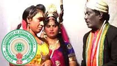 ‘‘సుబ్బిశెట్టి’’ కోసం రోడ్డున పడేస్తారా: చింతామణి నాటకం నిషేధంపై కళాకారుల ఆగ్రహం