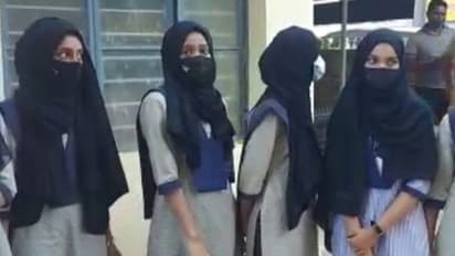 Hijab Row: ಶಾಲೆ-ಕಾಲೇಜುಗಳಲ್ಲಿ ಹಿಜಾಬ್‌ ಬೇಡ, ಏಕೆ?