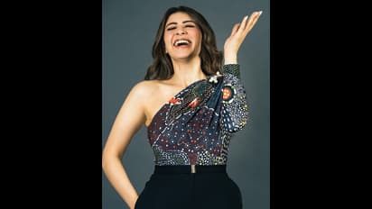 Hansika hot : வாழைத்தண்டு கால்களுடன் ஹாட் கிளிக் கொடுத்த ஹன்சிகா..