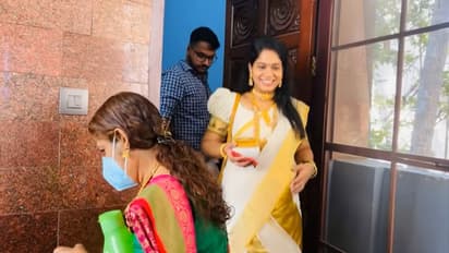 'ഏഴാം മാസത്തിലെ ചടങ്ങു കഴിഞ്ഞു'; കുഞ്ഞുവാവയ്ക്കായി കാത്തിരിക്കുന്നുവെന്ന് ആതിര