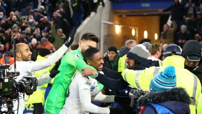 EPL 2021-22 : ഇഞ്ചുറിടൈമിലെ ഇരട്ട ഗോളില് ഫുട്ബോള് ലോകത്തെ ഞെട്ടിച്ച് ടോട്ടനം; യുണൈറ്റഡിനും ജയം