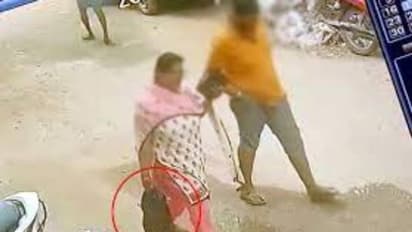 கையில் துண்டிக்கப்பட்ட கணவன் தலை… போலீஸில் சரணடைந்த மனைவி… ரேணிகுண்டாவில் கொடூரம்!!