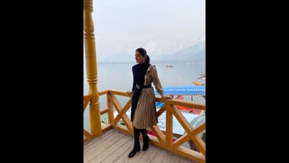 Aishwarya Rajesh : காஷ்மீர் பனிச்சாரலில் தங்க ஆப்பிளாய் மின்னும் ஐஸ்வர்யா ராஜேஷ்!பனிப்பறவையின் புகைப்படம்.