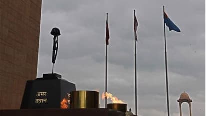 ৫০ বছর পর এক ঐতিহাসিক ক্ষণ,  War Memorial- এর সঙ্গে মিশছে Amar Jawan Jyoti-এর অগ্নিশিখা