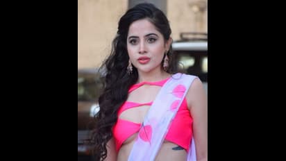 Urfi Javed Pink Saree: ಕಟೌಟ್ ಬ್ಲೌಸ್, ಗುಲಾಬಿ ಬಣ್ಣದ ಸೀರೆಯಲ್ಲಿ ಉರ್ಫಿ