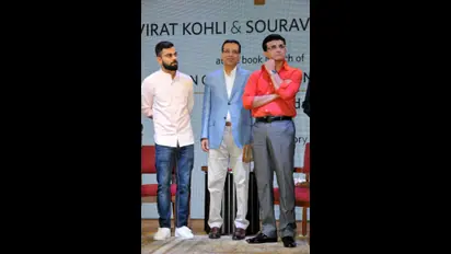 Former coach Ravi Shastri clueless about what is transpiring between Sourav Ganguly and Virat Kohli