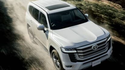 Toyotaದ ಹೊಸ ಲ್ಯಾಂಡ್ ಕ್ರೂಸ್ LC300 ಎಸ್‌ಯುವಿ ಪಡೆಯಲು 4 ವರ್ಷ ಕಾಯಬೇಕು!