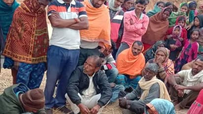 किसी और से प्यार करती थी एक बच्ची की मां..ग्रामीणों ने पकड़ा तो पति ने खुशी-खुशी प्रेमी के साथ कर दिया विदा