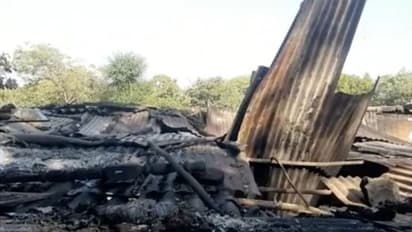 Man Set Houses on Fire : മൂന്ന് വീടുകൾക്ക് തീയിട്ടു, ഒരു ക്ഷേത്രവും തകർത്തു, കൊടുംകുറ്റവാളിക്കെതിരെ 28 കേസുകൾ