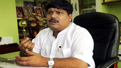 'দাবি পূরণ না হলে জারি থাকবে আন্দোলন', 'বেসুরো' অর্জুনকে ফোন নাড্ডার