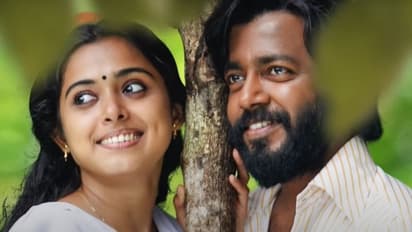 Sabash Chandrabose song : സൂരജ് സന്തോഷിന്റെ ആലാപനത്തില് 'കാമുകിപ്പാട്ട്'; 'സബാഷ് ചന്ദ്രബോസി'ലെ ഗാനമെത്തി