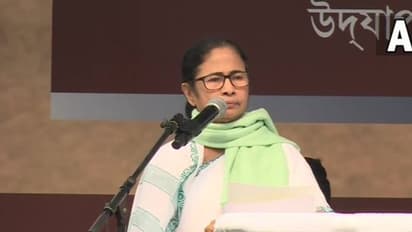 শীঘ্রই আসছে তৃণমূলের নতুন রাজ্য-কমিটি, চলতি মাসেই বিধায়ক-সাংসদদের সঙ্গে জরুরি বৈঠকে মমতা