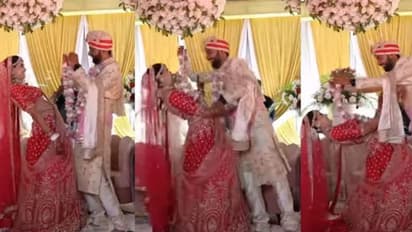 Viral Video: 'എന്തൊരു മെയ്വഴക്കം, വധു യോഗയോ ജിംനാസ്റ്റിക്സോ പഠിക്കുന്നുണ്ടോ?’; വൈറലായി വീഡിയോ