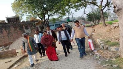 सिराथू के शक्ति केंद्रों पर पहुंची भाजपा जिलाध्यक्ष, मांगे डिप्टी सीएम केशव मौर्य के समर्थन मे वोट