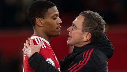 Anthony Martial to Sevilla : ബാഴ്സലോണയിലേക്കും യുവന്റസിലേക്കുമില്ല; ആന്റണി മാര്ഷ്യല് സെവിയ്യയില്