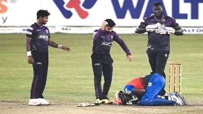 பவுன்ஸர் பந்தில் கழுத்தில் அடிவாங்கி சுருண்ட வெஸ்ட்இண்டீஸ் வீரர்!அவசரமாக ஆஸ்பத்திரிக்கு அழைத்து செல்லப்பட்டார்