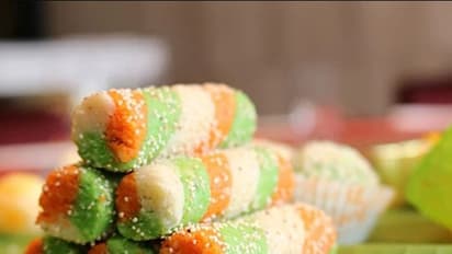 ফুড কালার ছাড়াই বানান তেরঙ্গা মিষ্টি, রইল স্বাধীনতা দিবস স্পেশ্যাল সন্দেশের রেসিপি