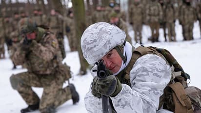 Russia - Ukraine Conflict: റഷ്യക്കെതിരെ പോരാടാന്‍ സ്നൈപ്പര്‍ റൈഫിള്‍ സ്വന്തമാക്കിയ മൂന്ന് കുട്ടികളുടെ അമ്മ