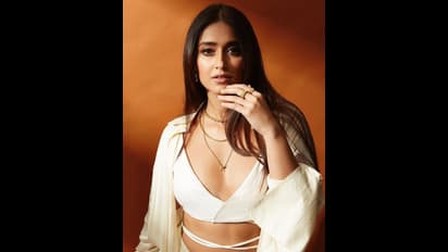 Ileana Hot Photos : উথলে পড়ছে বক্ষযুগল থেকে থলথলে শরীর, কার্ভি ফিগারে চরম ট্রোলড ইলিয়ানা