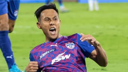 ISL 2021-22 : കളംനിറഞ്ഞ് ഛേത്രി, ഉദാന്തയ്ക്ക് ഇരട്ട ഗോള്; ചെന്നൈയിനെ തകര്ത്ത് ബെംഗളൂരു