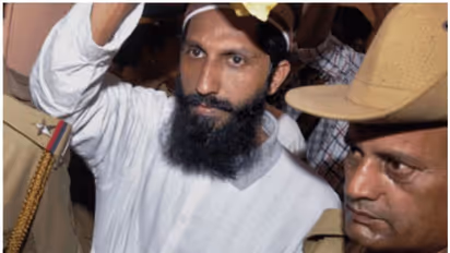 കോഴിക്കോട് ഇരട്ട സ്ഫോടനം: തടിയന്റവിട നസീറിനെയും ഷിഫാസിനെയും വെറുതെ വിട്ടു