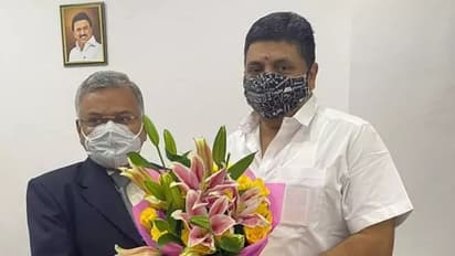 தமிழ்த்தாய் வாழ்த்து அவமதிப்பு..வங்கிஅதிகாரிகள் மீது புகார்..வருத்தம் தெரிவித்த ஆர்.பி.ஐ.