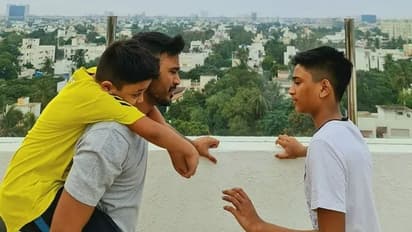 தனுஷ் - ஐஸ்வர்யா விவாகரத்து..முகத்தி அறைந்தார் போல பதில் சொன்ன மகன்..இப்படி அசிங்கப்படுத்திட்டாரே..