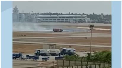 പക്ഷികളെ ഓടിക്കാന്‍ പടക്കം പൊട്ടിച്ചു; തിരുവനന്തപുരം വിമാനത്താവളത്തില്‍ തീപിടുത്തം