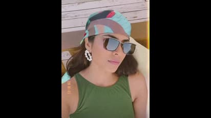 Malavika Mohanan pics :உச்சகட்ட கவர்ச்சியில் மாலத்தீவில் மையம் கொண்ட மாளவிகா மோகனன்!! கிக் ஏற்றும் ஹாட் photos