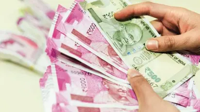 സാമൂഹ്യ സുരക്ഷാ പെൻഷൻ വാങ്ങുന്നവരുടെ ശ്രദ്ധക്ക്, പെൻഷൻ തുക വീടുകളിൽ എത്തിക്കുന്നതിന് പ്രത്യേക തുക നൽകേണ്ടതില്ല