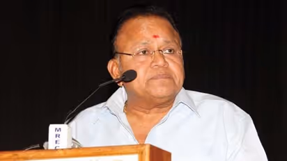 பெரியார் திடலில் எங்க அப்பா பணம் இருக்கா இல்லையா.? அலறவிட்ட ராதாரவி.