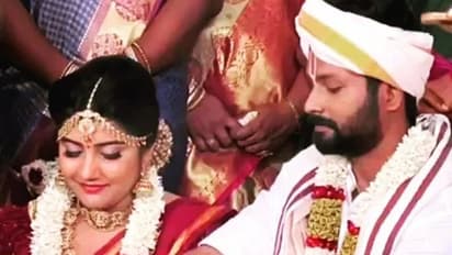 கயல் சீரியல் அபி நவ்யா - நடிகர் தினேஷ் திருமணம்... தாலிகட்டி அசந்த மணமாப்பிள்ளை..