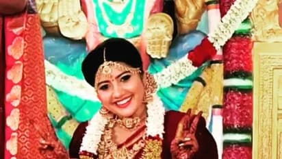 நாயகிகள் ரேஞ்சுக்கு கர்ப்பகால புகைப்படம் எடுத்த சீரியல் நடிகை அபிநவ்யா 