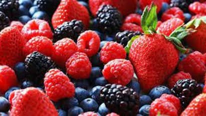 ಬೆರ್ರಿ ಎಂಬ ಸೂಪರ್ ಫುಡ್… ಯಾವ ಹಣ್ಣುಗಳೆಂದ ಏನೆಲ್ಲಾ ಪ್ರಯೋಜನ ತಿಳಿಯಿರಿ