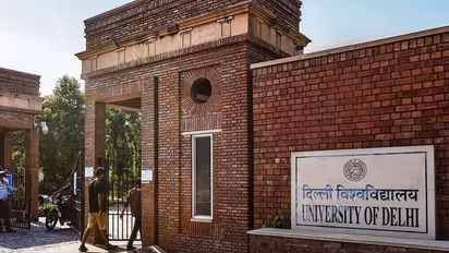 'Remove all misleading material about eligibility criteria from website': Delhi HC directs DU 
