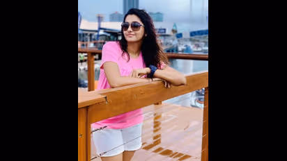 பிரியா பவானி சங்கர் சமீபத்திய சூப்பர் கூல் போட்டோஸ்...